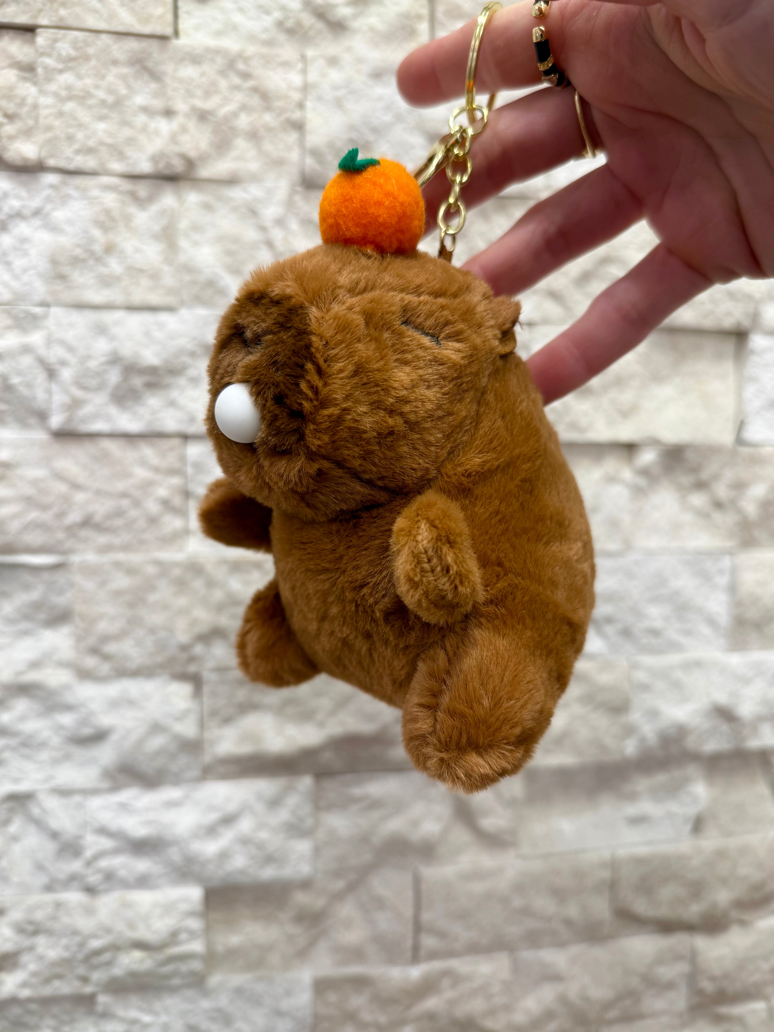 Sakız Şişiren Peluş Kapibara Anahtarlık Charm Aksesuar
