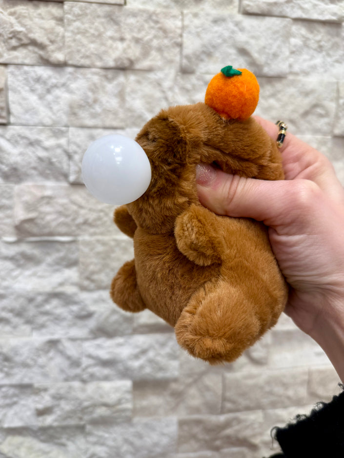 Sakız Şişiren Peluş Kapibara Anahtarlık Charm Aksesuar