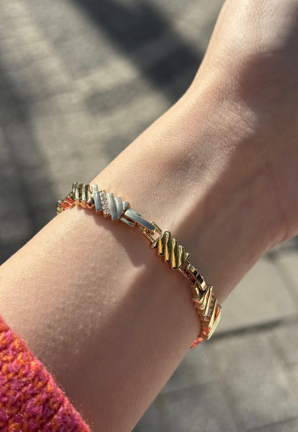 VIP Gömme Taş Detaylı Yatay Şerit Bileklik 17 + 2 cm