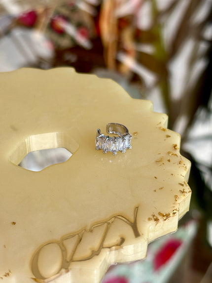 Sıra Baget Taşlı Earcuff Kıkırdak Küpe 1 Adet Gümüş Renk