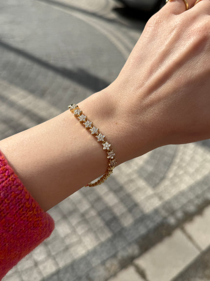 VIP Orta Sırası Taş İşlemeli Sıra Yıldız Bileklik 17 + 2 cm