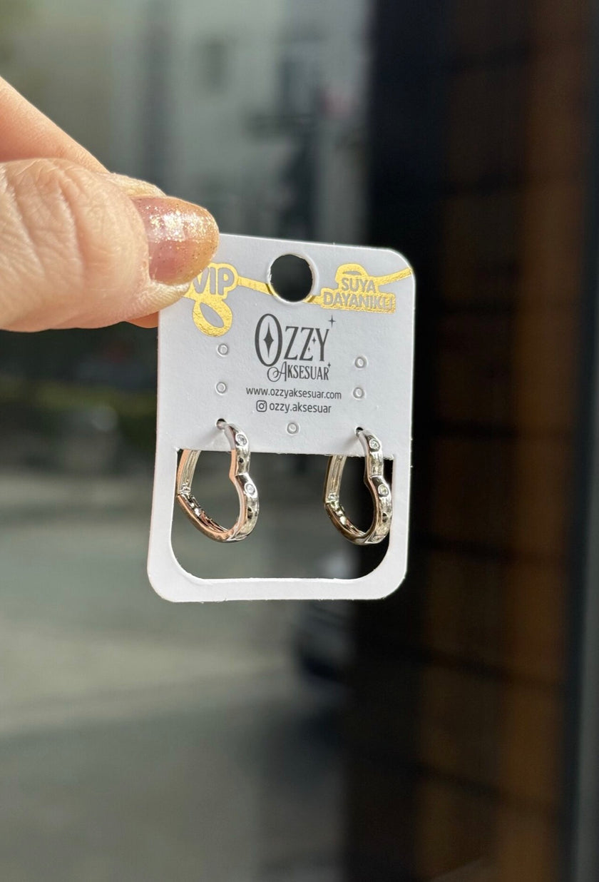 VIP 3 Taşlı Kalp Model Halka Küpe Gümüş Renk