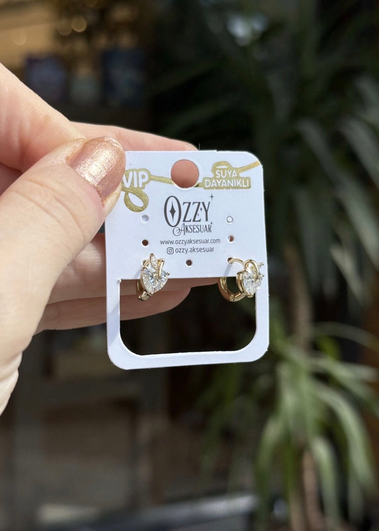 VIP Zirkon Taş Çilek Model Küçük Halka Küpe 14K