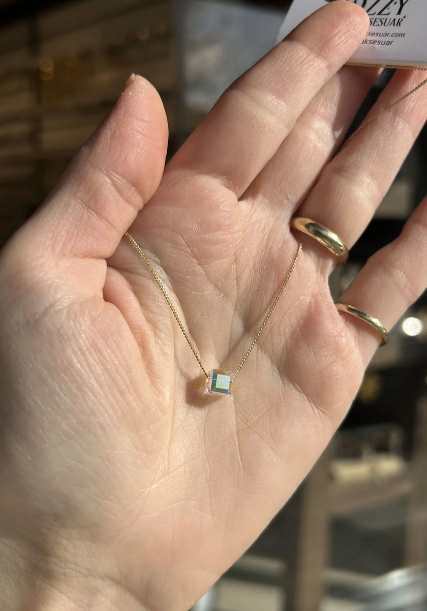 VIP Kristal Svrski Taş Uçlu Kolye 14K