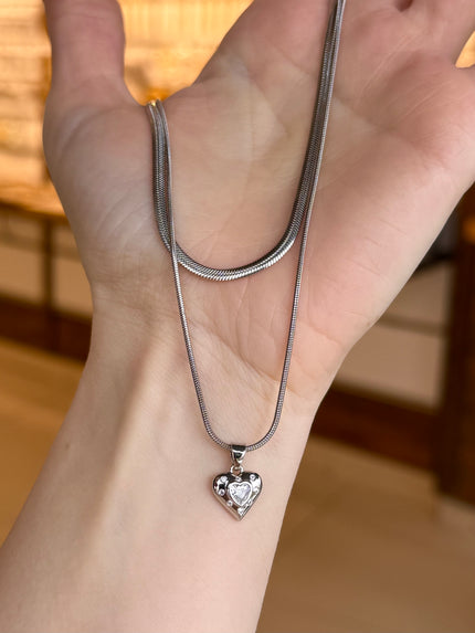 Taşlı Kalp Uçlu Çift Zincir Çelik Kolye Gümüş Renk