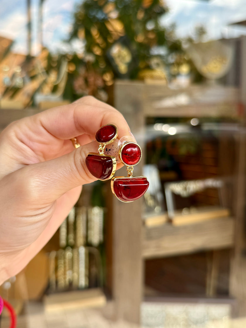 Sallantılı Yarım Ay Küpe Bordo Renk