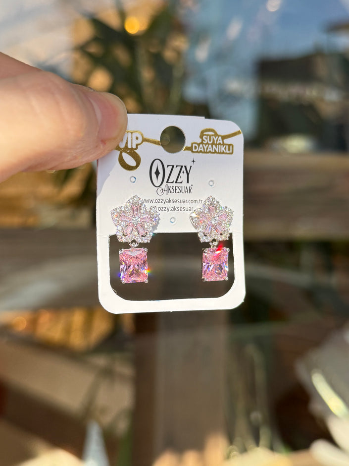 VIP Beyaz ve Pembe Zirkon Taş İşlemeli Çiçek Küpe Gümüş Renk