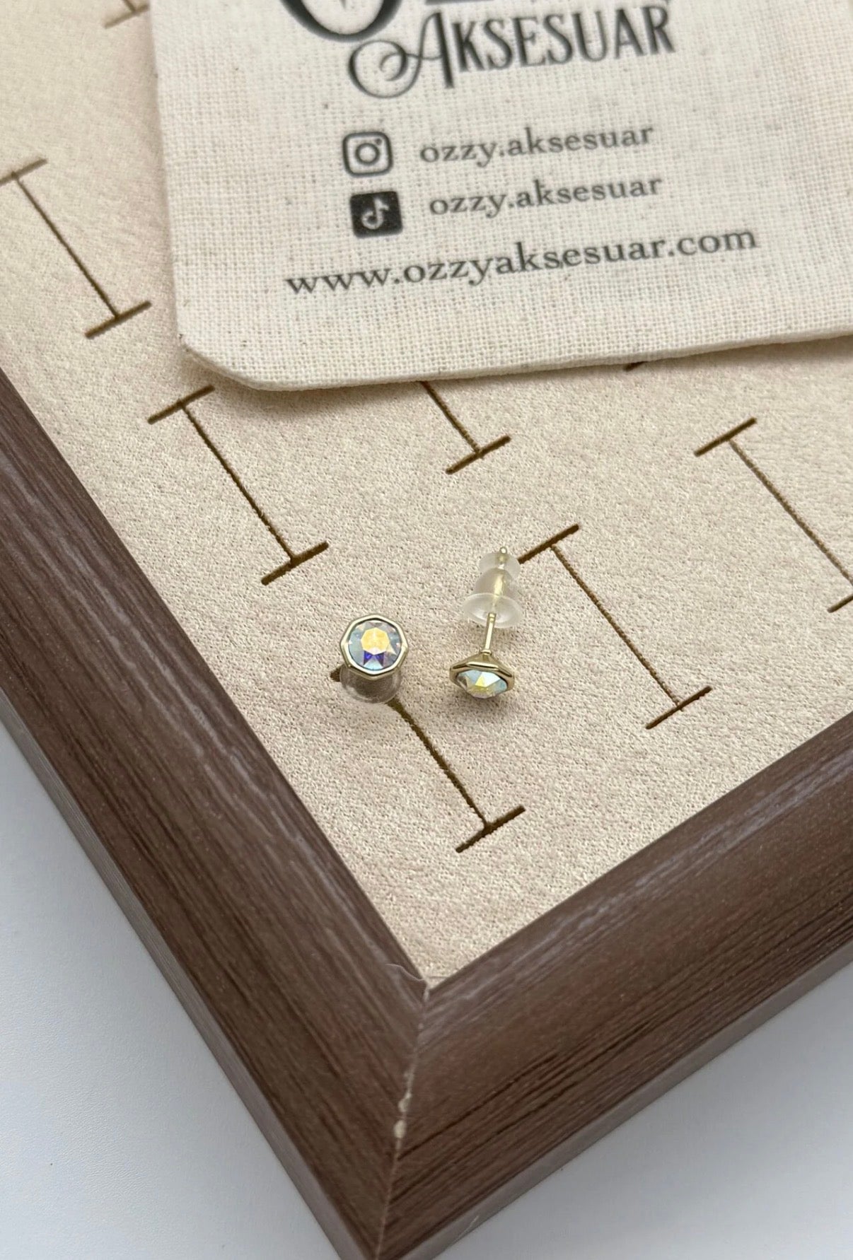 VIP Svrvski Taşlı Elmas Kesim Tek Taş Küpe 14K