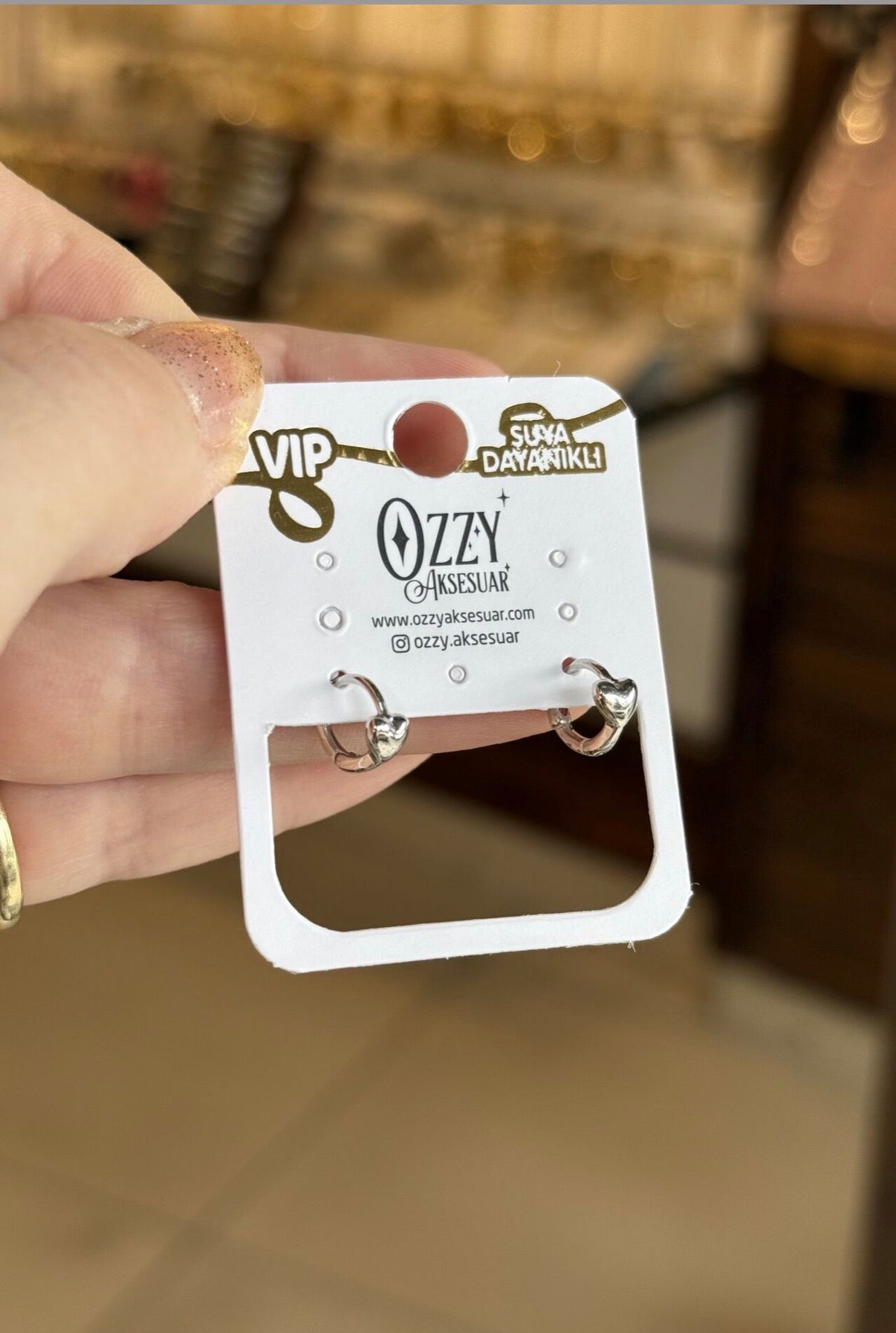 VIP Kalp Detaylı Minik Halka Küpe Gümüş Renk