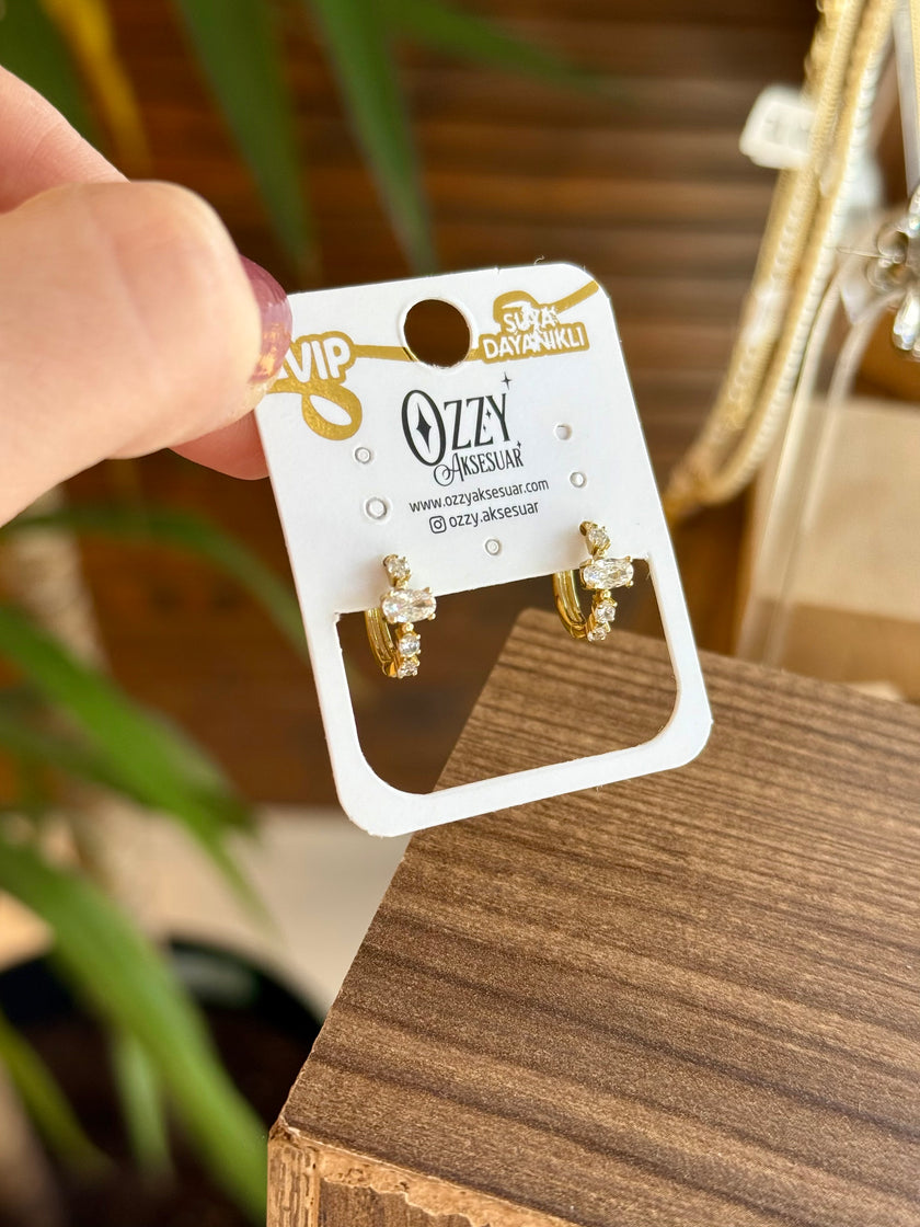 VIP Ortası Damla Taşlı Sıra Taş Halka Küpe