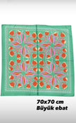Büyük Boy Kare Fular Toka Çiçek Desenli Yeşil 70 x 70 cm