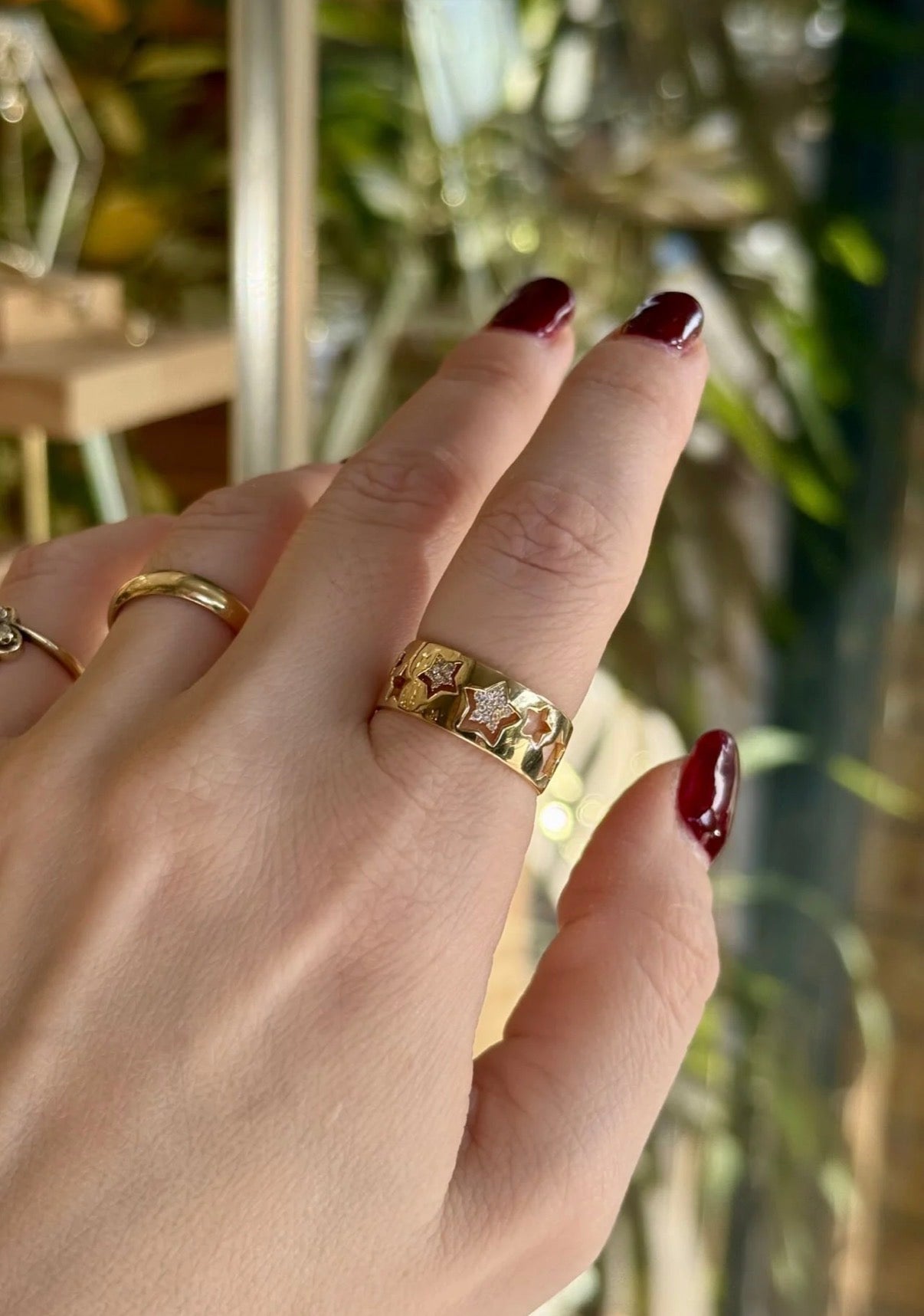 Üzeri Gömme Taş Detay Yıldız İşlemeli Ayarlanabilir Yüzük