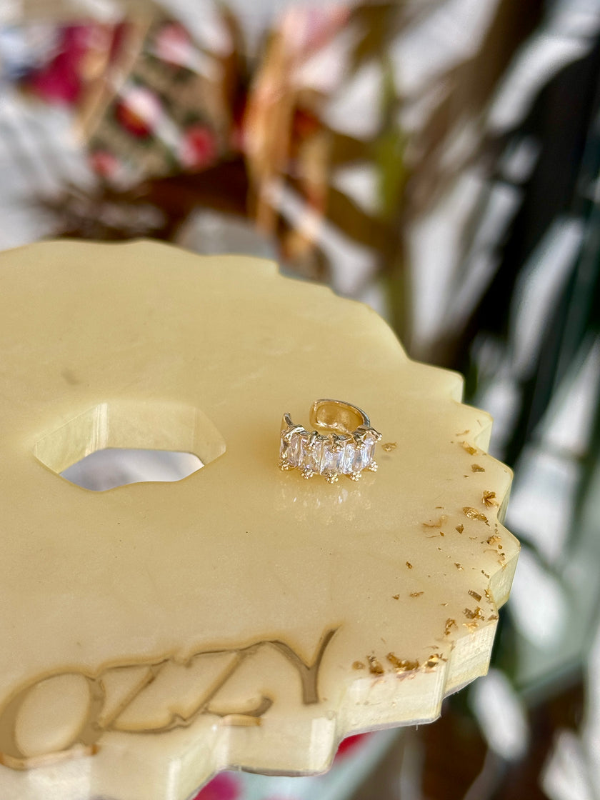 Sıra Baget Taşlı Earcuff Kıkırdak Küpe 1 Adet