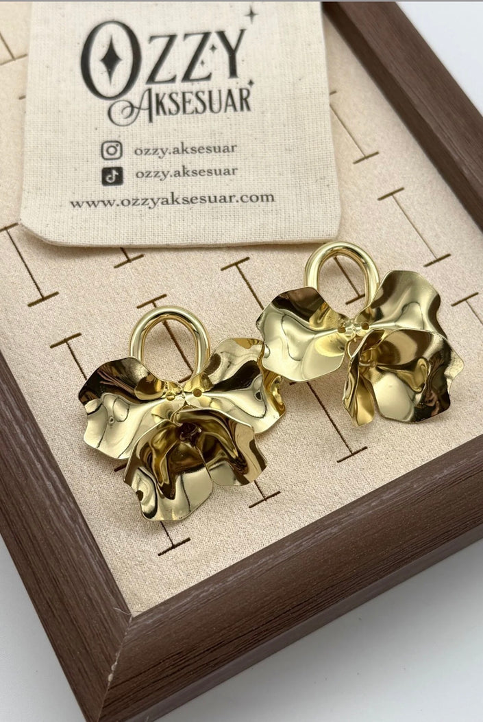 Sallantılı Çiçek Model Küpe