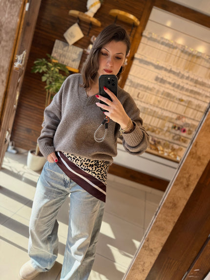 Büyük Boy Kare Fular Toka Kahve Şeritli Leopar 70 x 70 cm