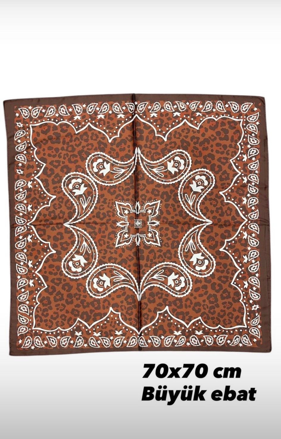 Büyük Boy Kare Fular Toka Şal Desenli Leopar 70 x 70 cm