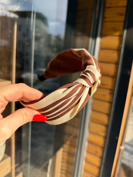 Şeritli Düğüm Model Yumuşak Taç Toka