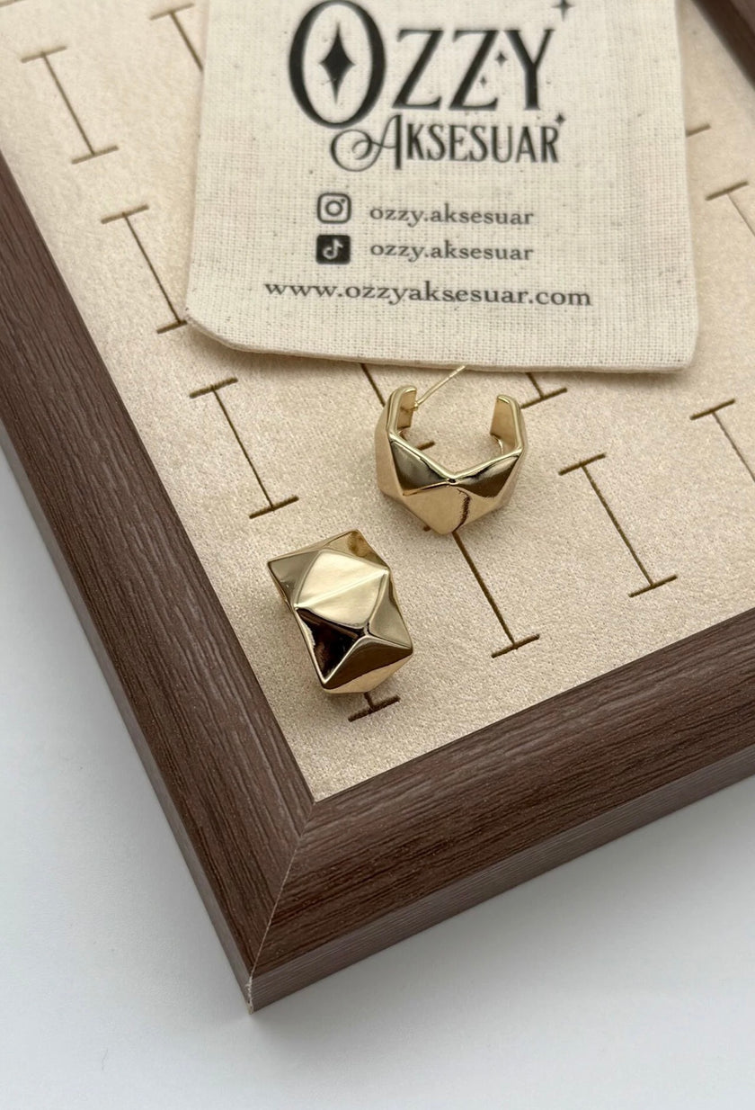 VIP Geometrik Model Kalın Yarım Halka Küpe