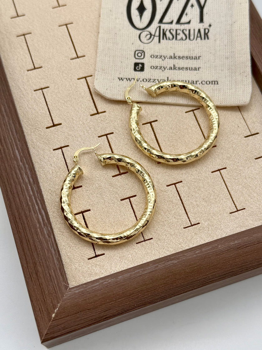 Elmas Kesimli Burgu Model Halka Küpe