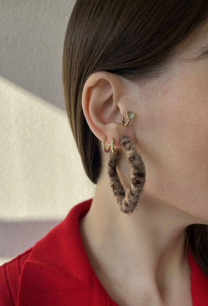 Kısa Tüylu Leopar Kare Halka Küpe