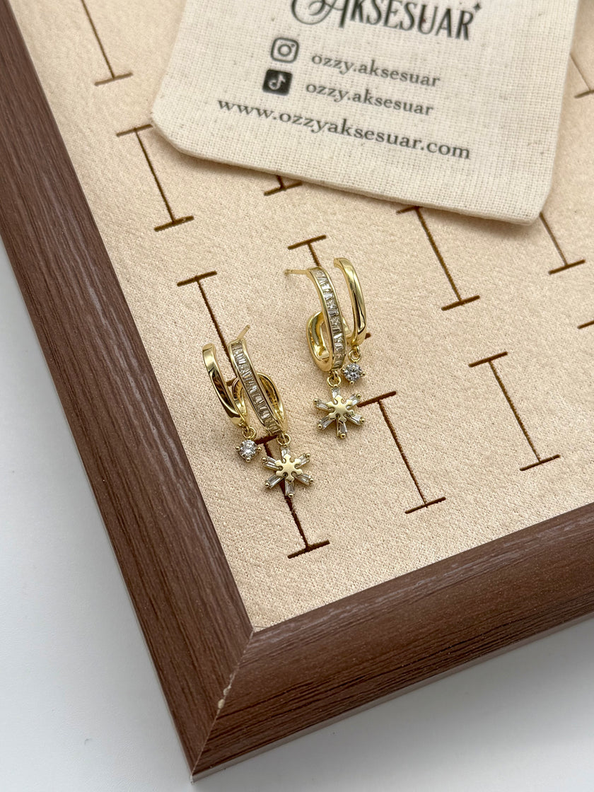 VIP Sıra Taş Detay Sallantılı Kar Tanesi Küpe