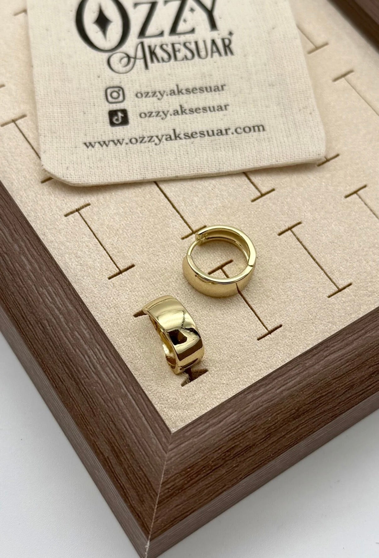 VIP Geniş Halka Küpe 14K