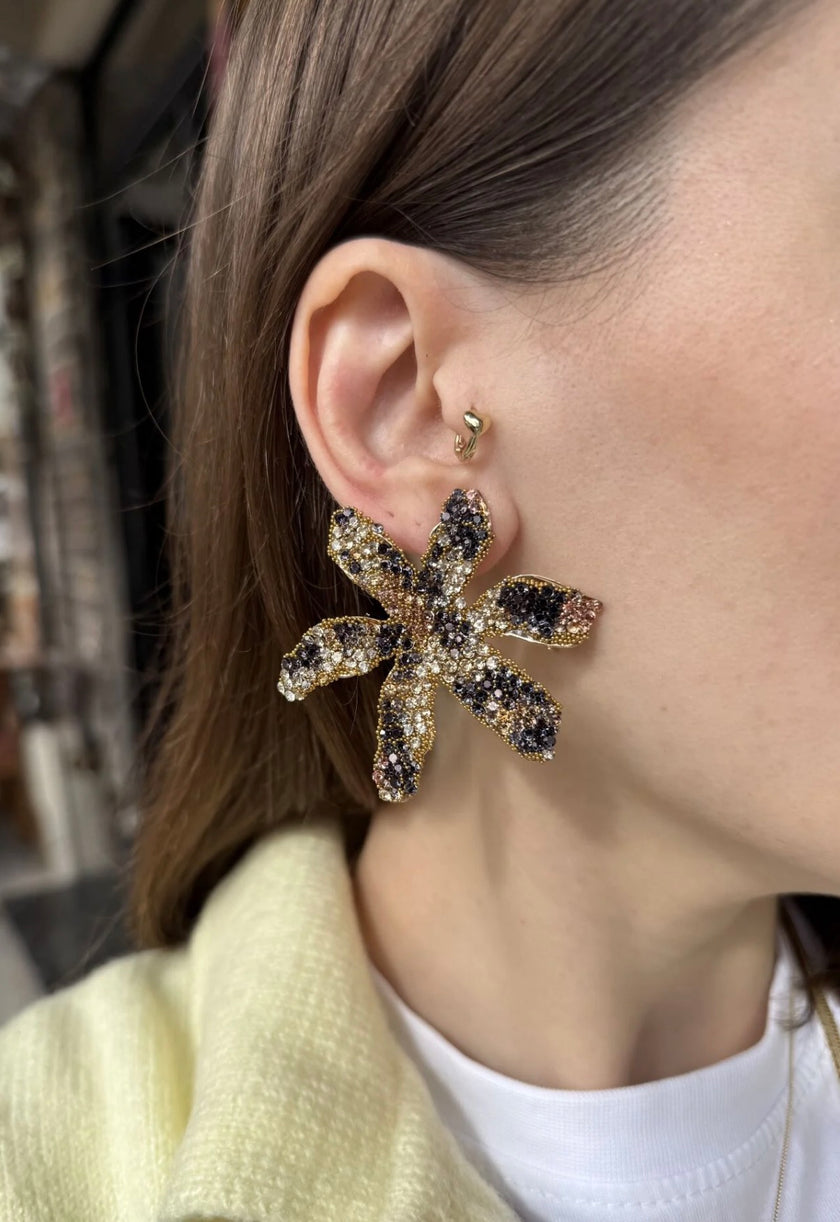 Taşlı Lotus Küpe Leopar