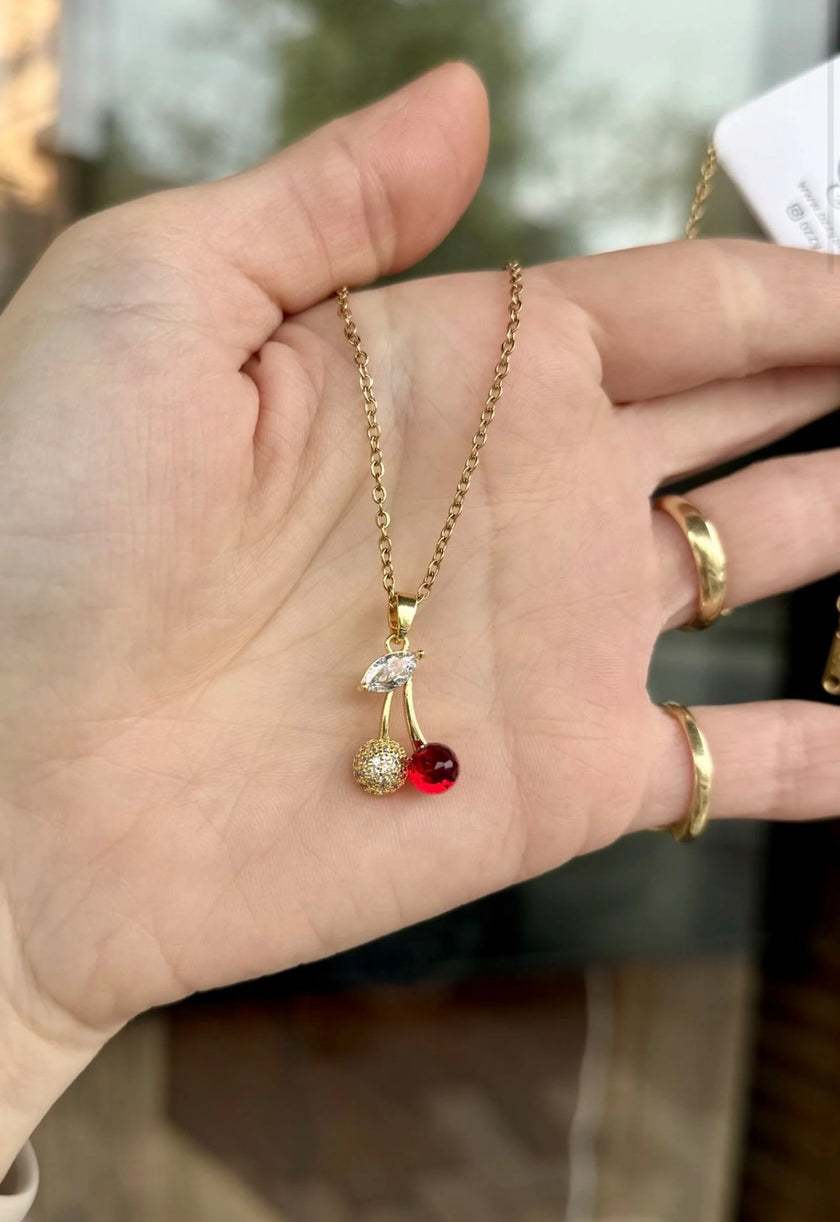 Kristal Taşlı Kiraz Model Çelik Kolye 45 cm