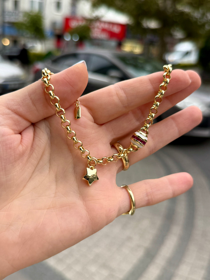 Sıra Fuşya Taş ve Beyaz Mineli Silindir ve Yıldız Charmlı Bileklik 17 + 3 cm
