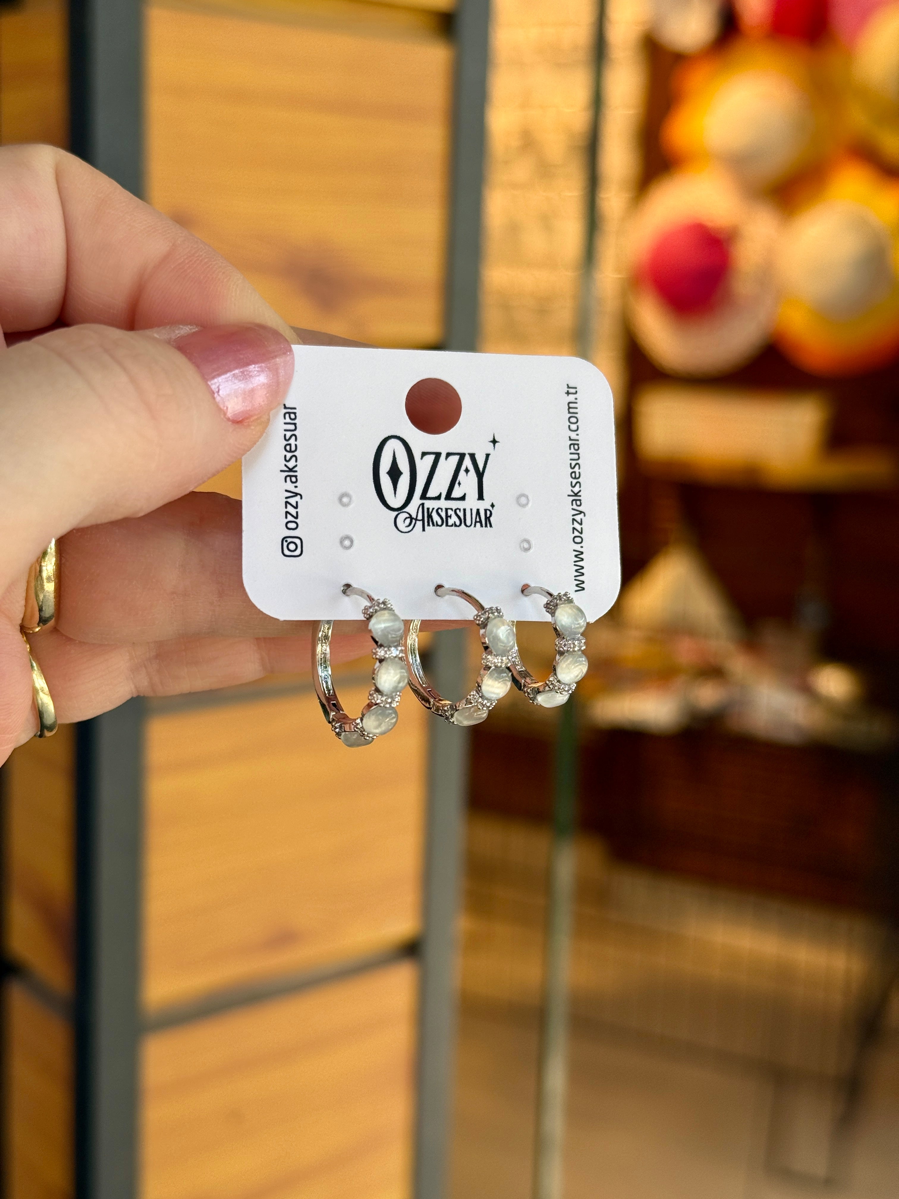 Sıra Kedi Gözü Sedef Taşlı 3'lü Set Küpe Gümüş Renk