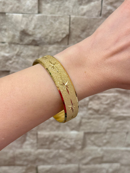 Yıldız İşlemeli Kumlu Çelik Bilezik Bileklik Çapı 6,5 cm