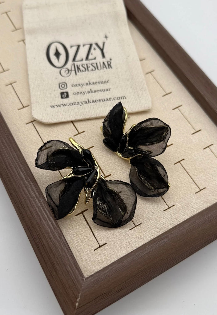 Kristal Detay Tüllü Çiçek Küpe Siyah