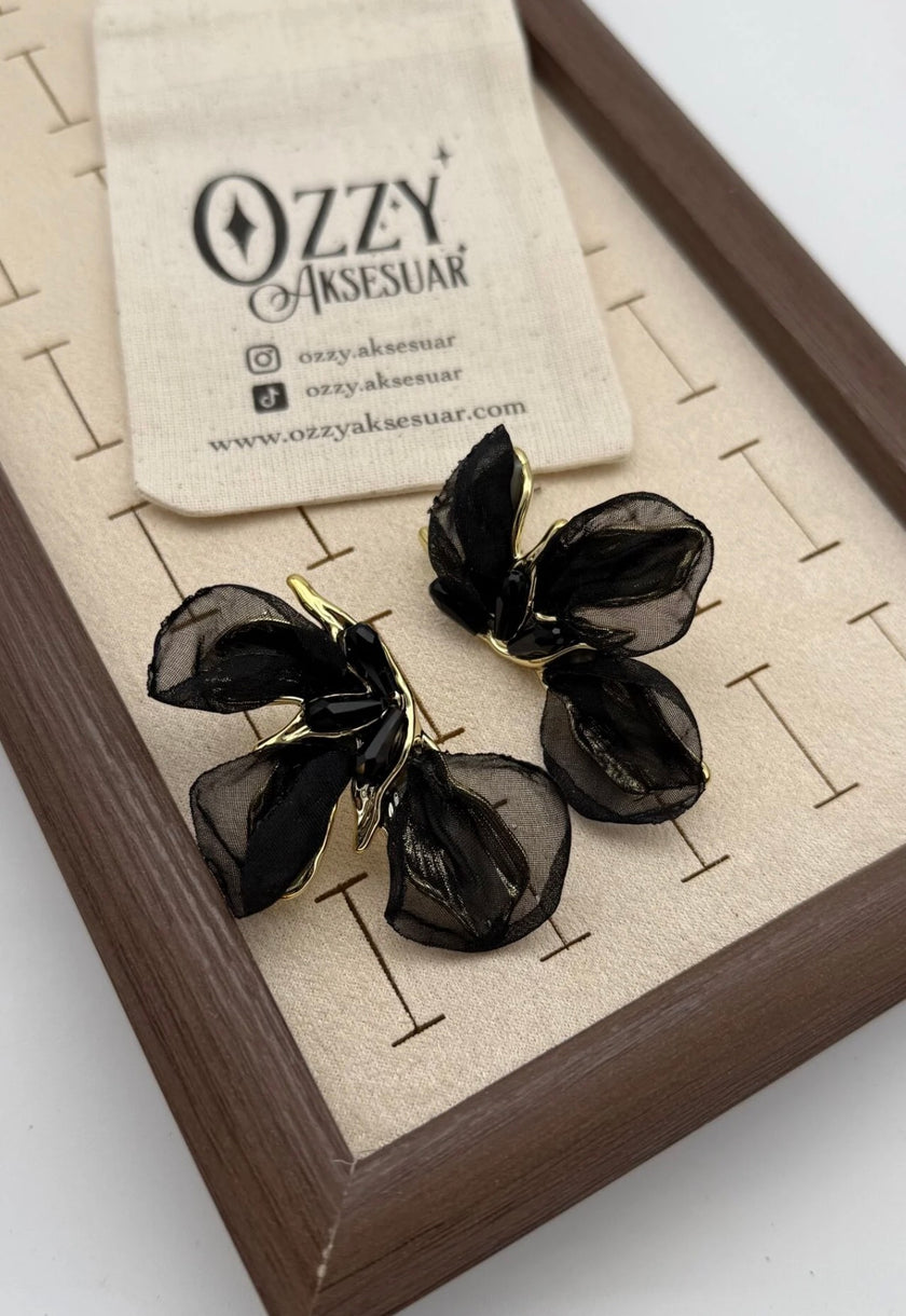 Kristal Detay Tüllü Çiçek Küpe Siyah