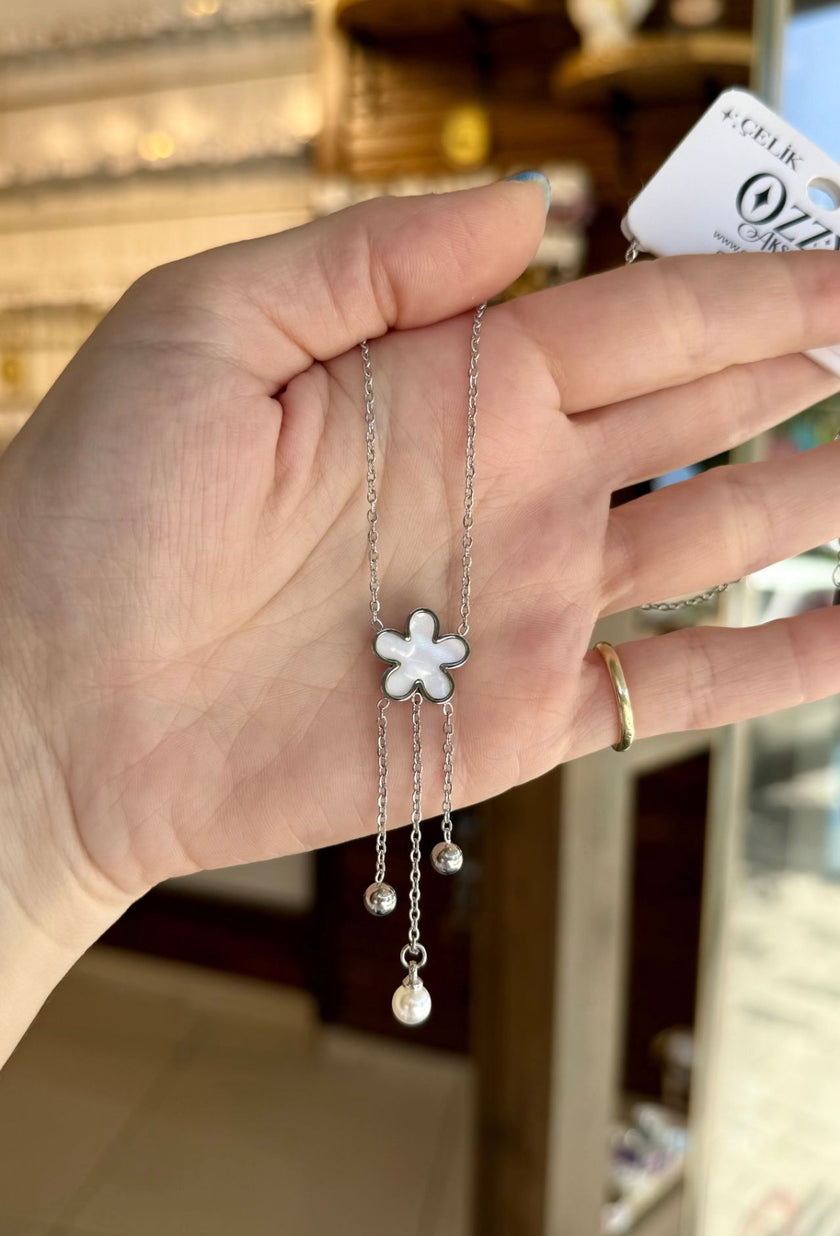 İnci Detaylı Sedefli Yonca Model Çelik Kolye Gümüş Renk