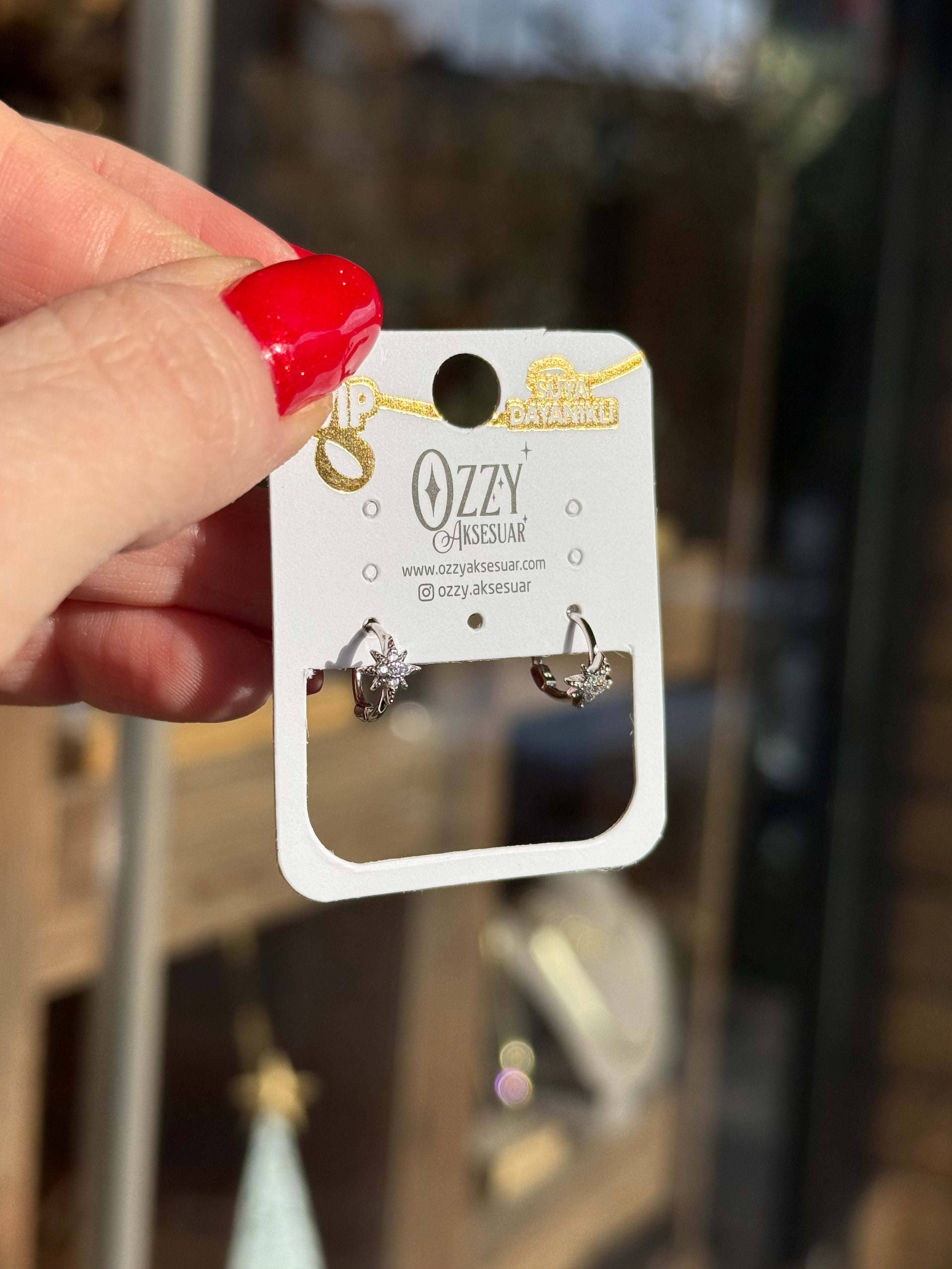 VIP Gömme Taşlı Yıldızlı Minik Halka Küpe Gümüş Renk