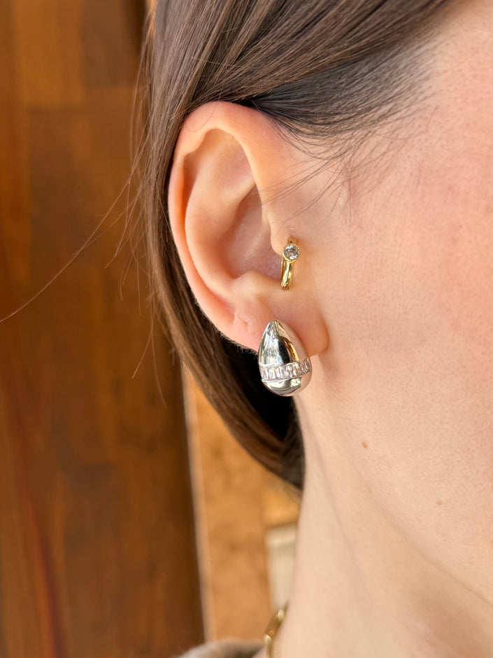 VIP Yatay Sıra Baget Taşlı Damla Halka Küpe Gümüş Renk