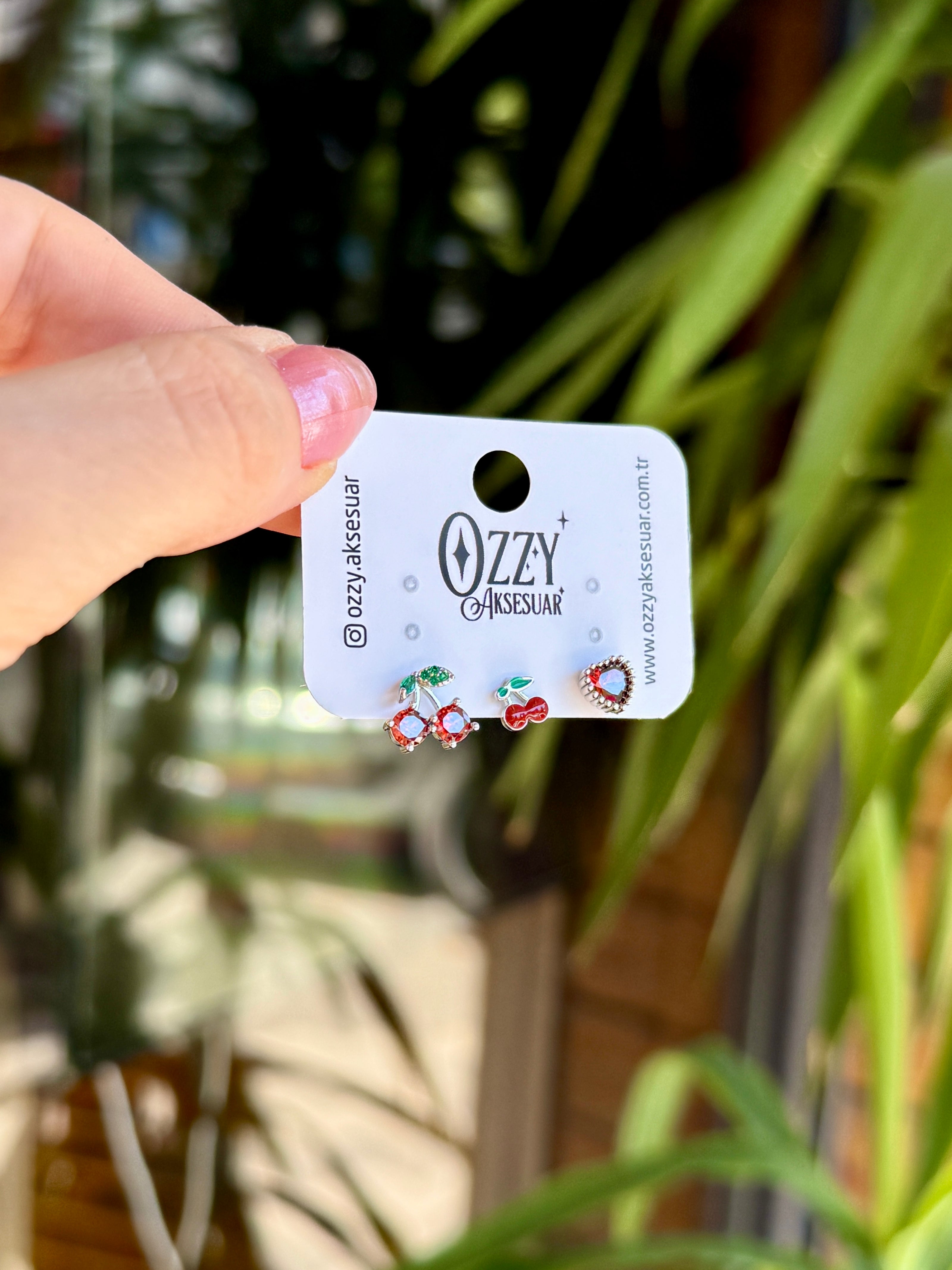 Zirkon Taşlı Kiraz Model 3'lü Set Küpe Gümüş Renk