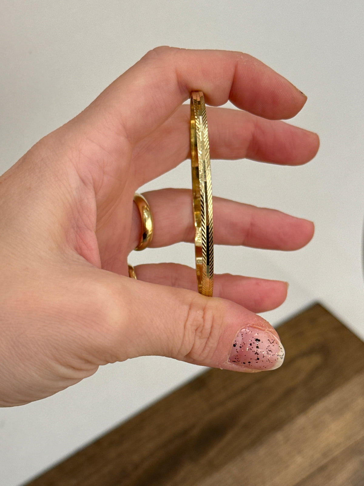 Kenarı Çapraz Kesim Bilezik Bileklik 60 mm