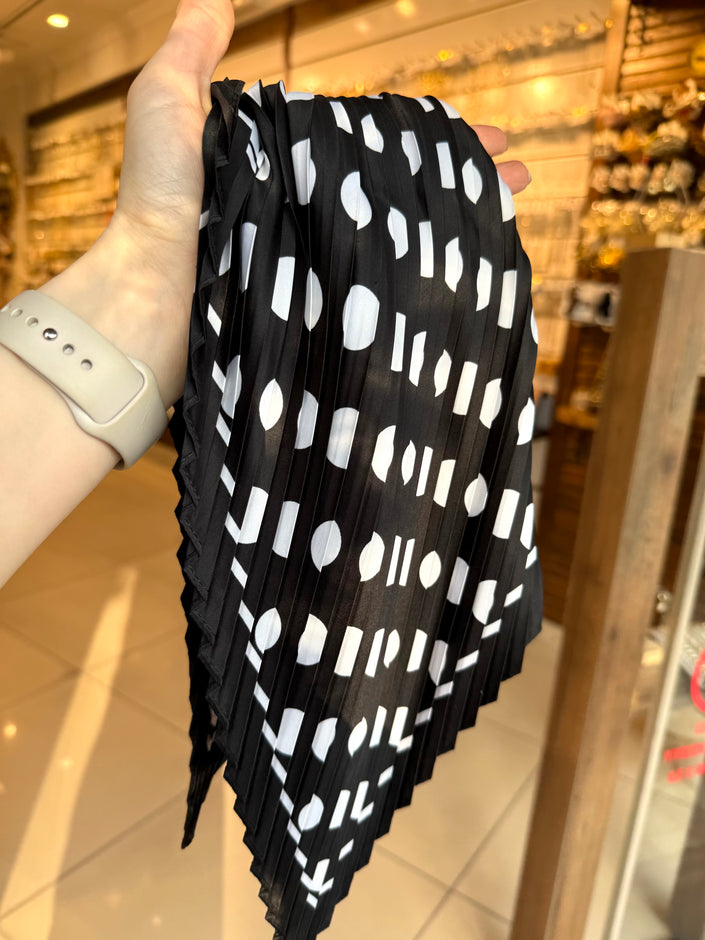 Piliseli Fular Toka Puantiyeli Siyah 55 x 55 cm