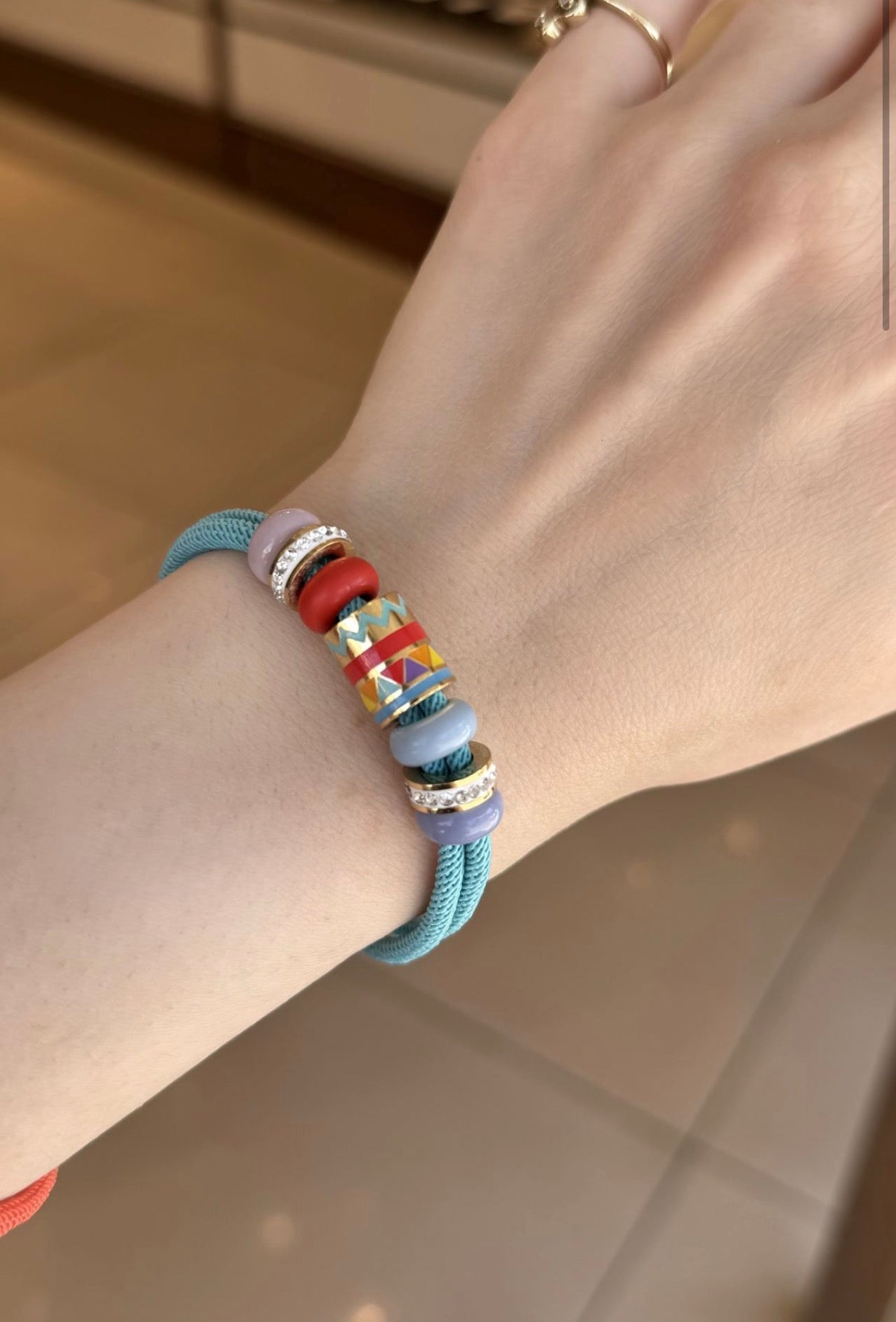 Mineli Geometrik Desen Boncuklu İp Model Çelik Bileklik 18 cm Mavi