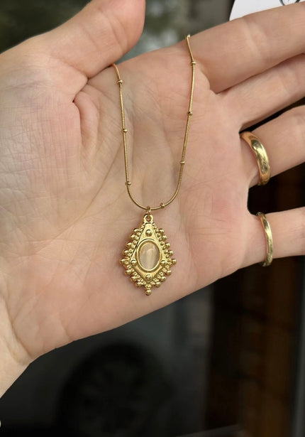 Oval Taş Detay İşlemeli Vintage Çelik Kolye 45 cm Krem