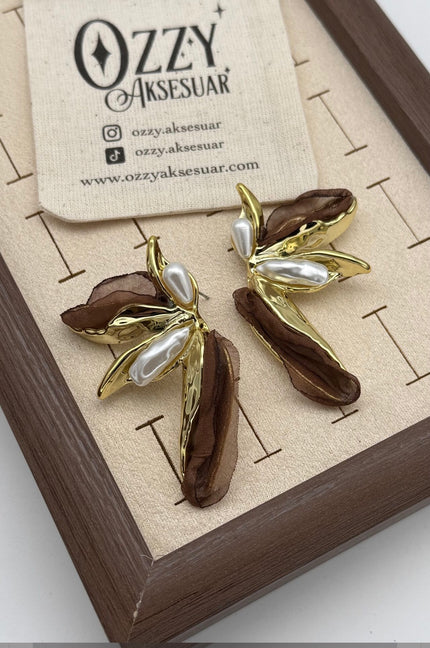 İnci Detay Tüllü Çiçek Küpe Kahve