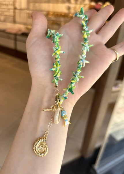 Balık ve Kabuk Charmlı Mineli Sıra Yıldız Boncuk Kolye Yeşil