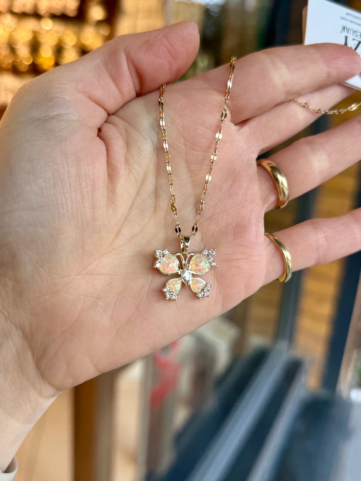 Opal Kanatlı Kelebek Model Çelik Kolye