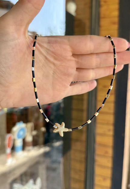 Deniz Yıldızlı Şerit Boncuk Kolye Siyah