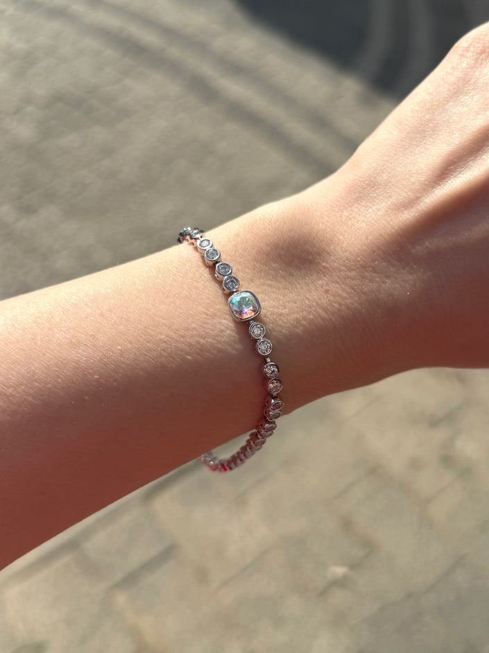 VIP Ortası Opal Renkli Zirkon Taşlı Su Yolu Bileklik 17 + 2 cm Gümüş Renk