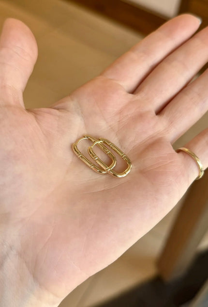 VIP Şerit Kemer Detaylı Oval Halka Küpe 14K