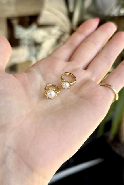 VIP Ortası İncili Güneş Model Halka Küpe 14K