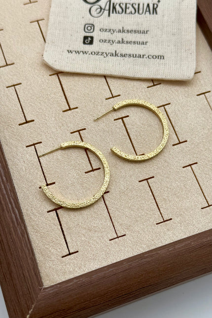 VIP Kumlamalı Yarım Halka Küpe