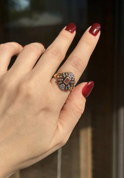 Siyah Montür Zirkon Taşlı Vintage Ayarlanabilir Yüzük 18K Fuşya Taş